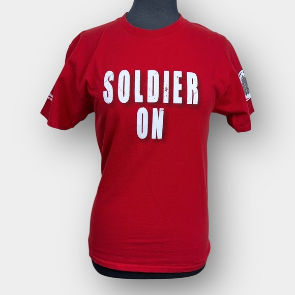 Soldier On Canadian Armed Forces Red T-Shirt Fruit of the Loom Small CAF - Picture 1 of 8